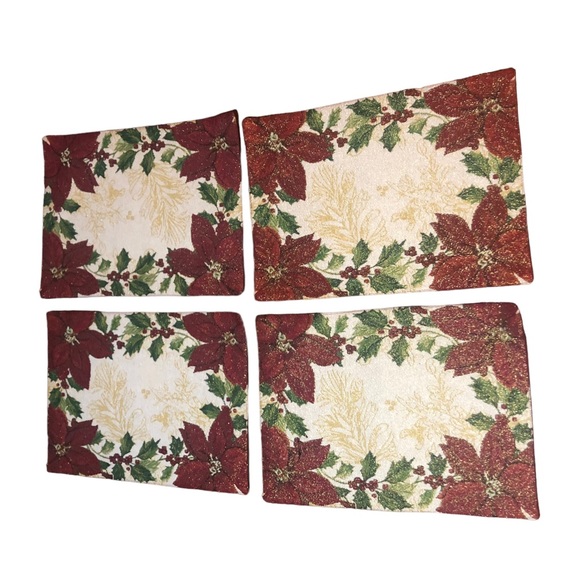 Other - Poinsettia christmas cloth fabric placemats set of four